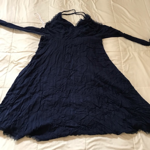 Lulu navy blue dress with lace - Picture 4 of 7
